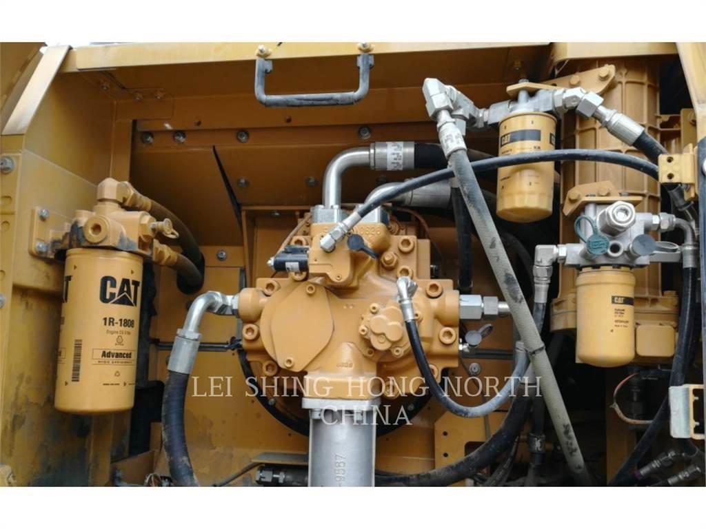 CAT 336D2 Roomikekskavaatorid