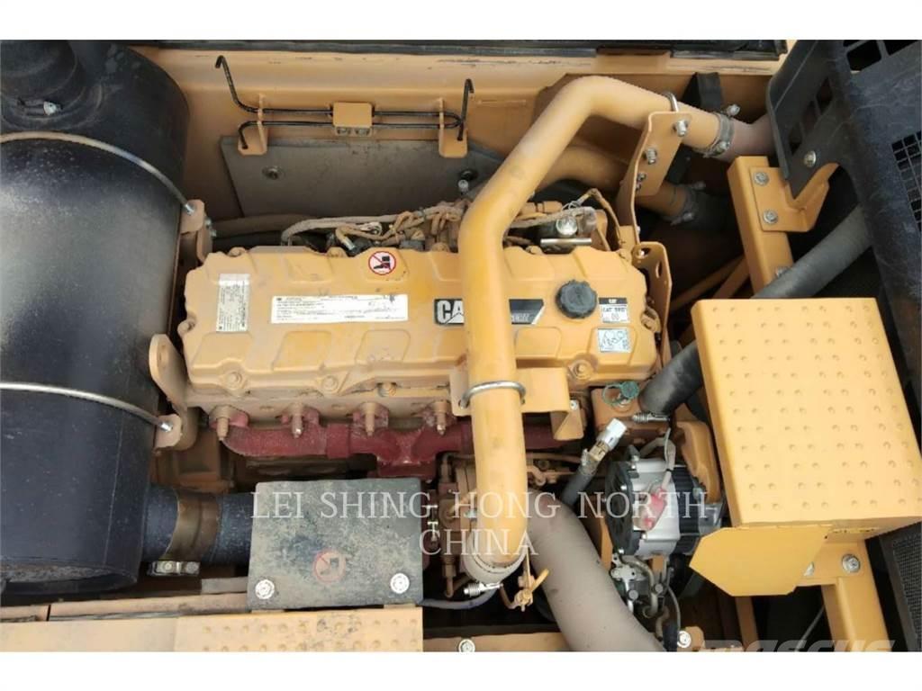 CAT 336D2 Roomikekskavaatorid