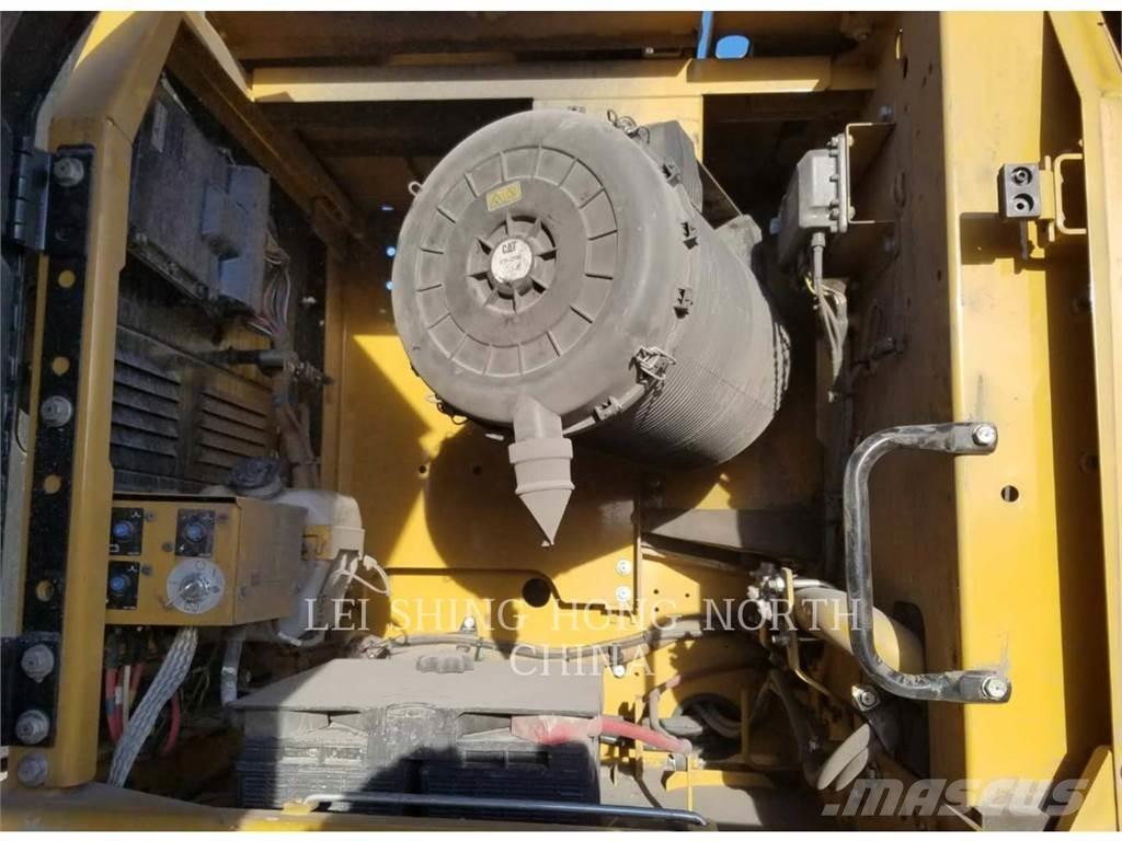 CAT 336D2 Roomikekskavaatorid