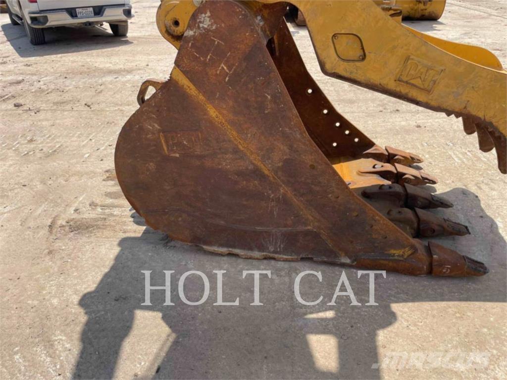 CAT 34008 Roomikekskavaatorid