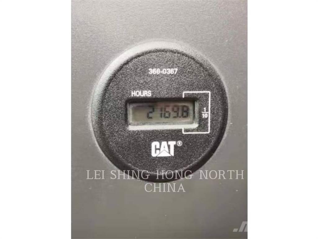 CAT 340D2L Roomikekskavaatorid