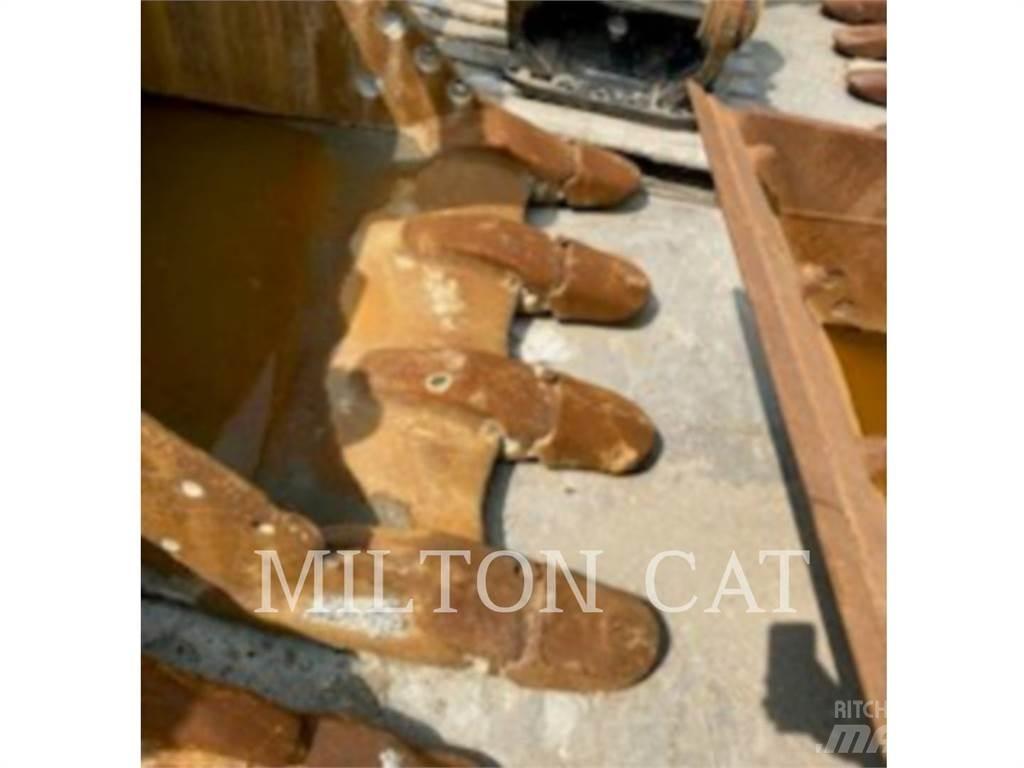 CAT 349 BUCKET 55IN Kopad