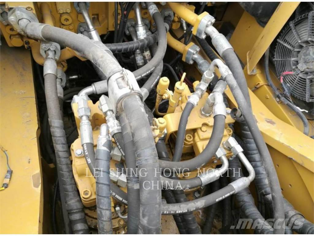 CAT 349D2 Roomikekskavaatorid