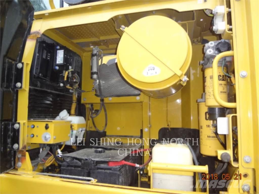 CAT 349D2 Roomikekskavaatorid