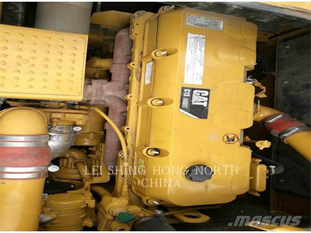 CAT 349D2 Roomikekskavaatorid