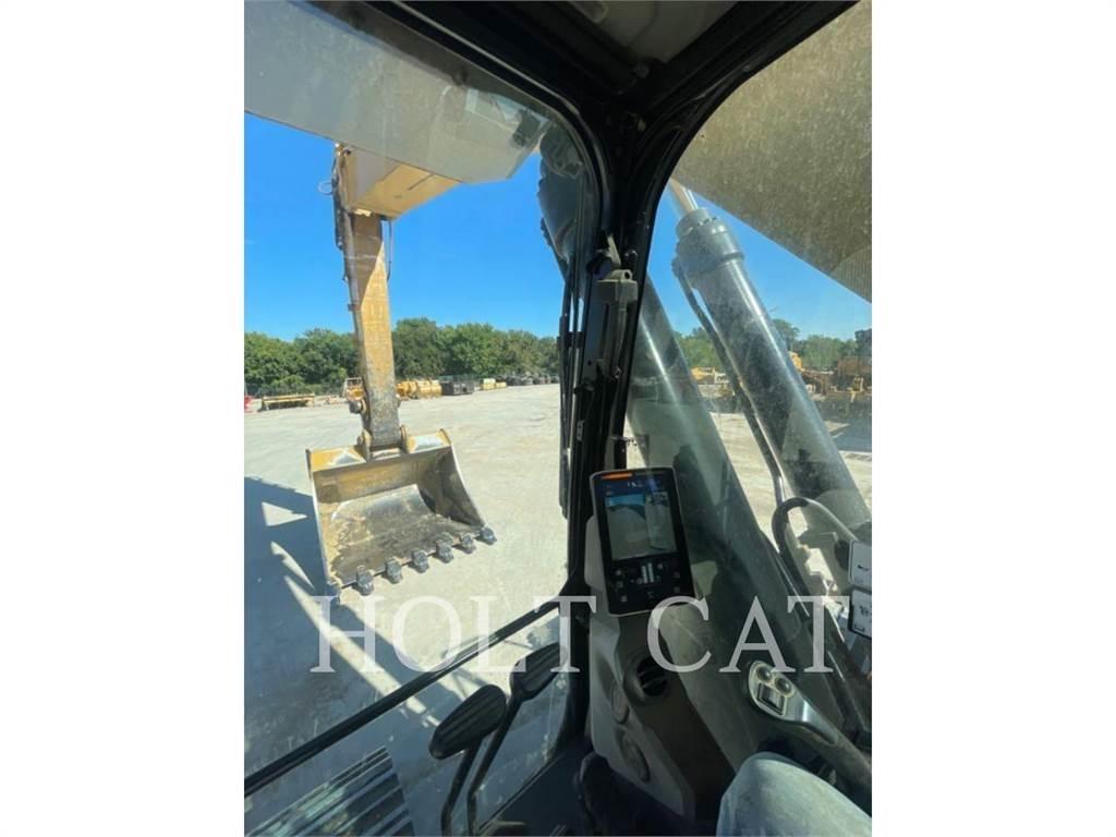 CAT 352 11 Roomikekskavaatorid