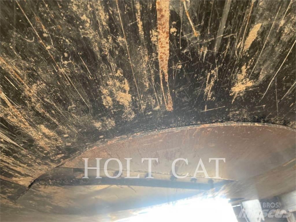 CAT 352 12 Roomikekskavaatorid