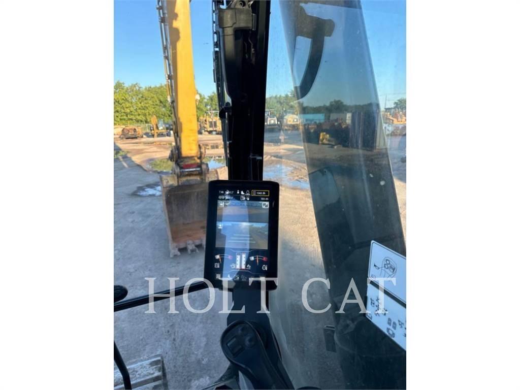 CAT 352 12 TC Roomikekskavaatorid