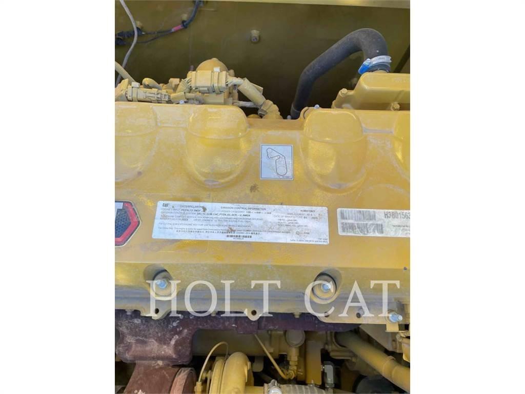 CAT 352 12 TC Roomikekskavaatorid