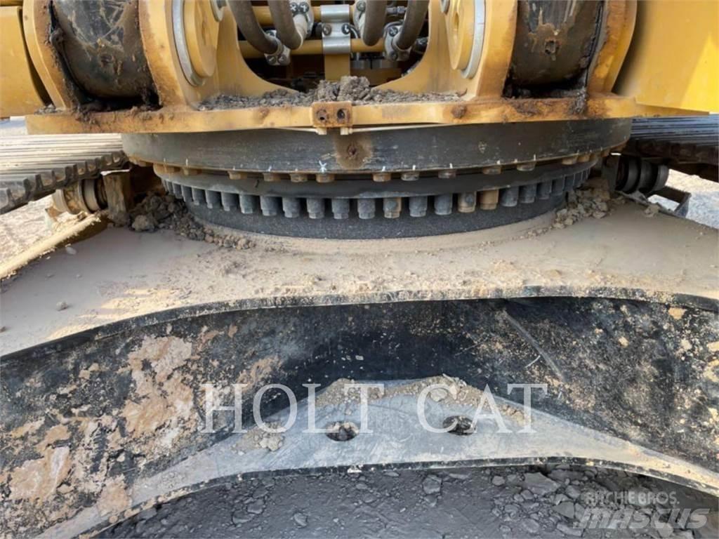 CAT 352 12 TC Roomikekskavaatorid