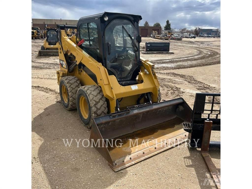 CAT 352D Kompaktlaadurid