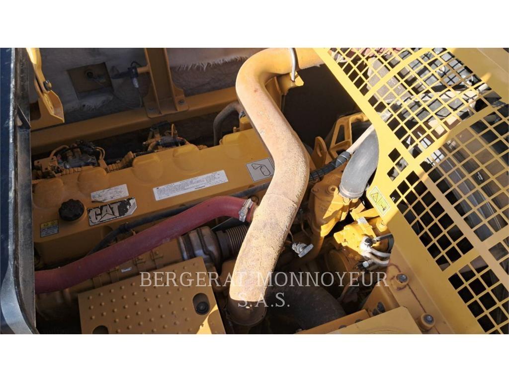 CAT 352F Roomikekskavaatorid