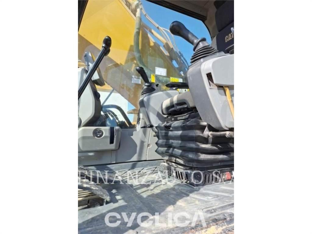 CAT 352FL Roomikekskavaatorid