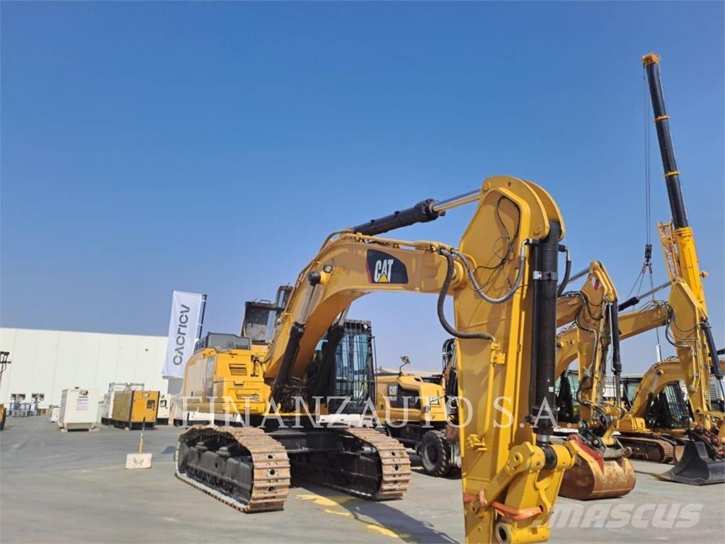 CAT 352FL Roomikekskavaatorid