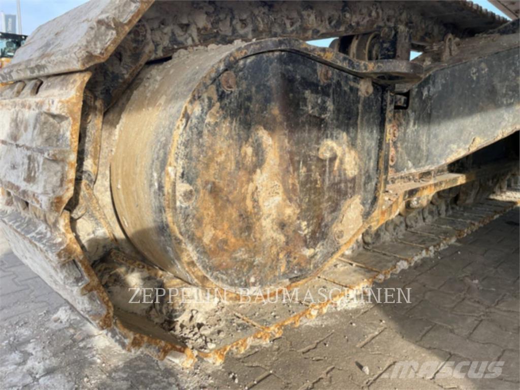 CAT 352FL Roomikekskavaatorid