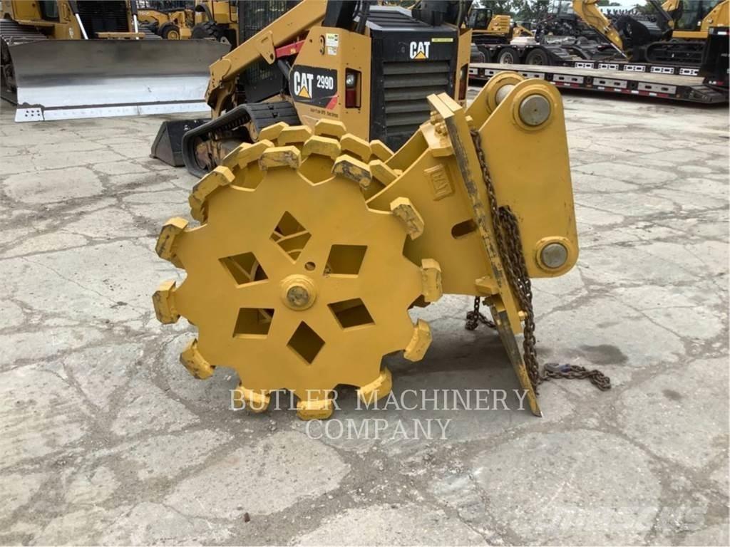 CAT 36 COMPACTOR WHEEL Muu