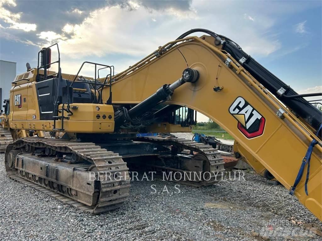 CAT 374 Roomikekskavaatorid