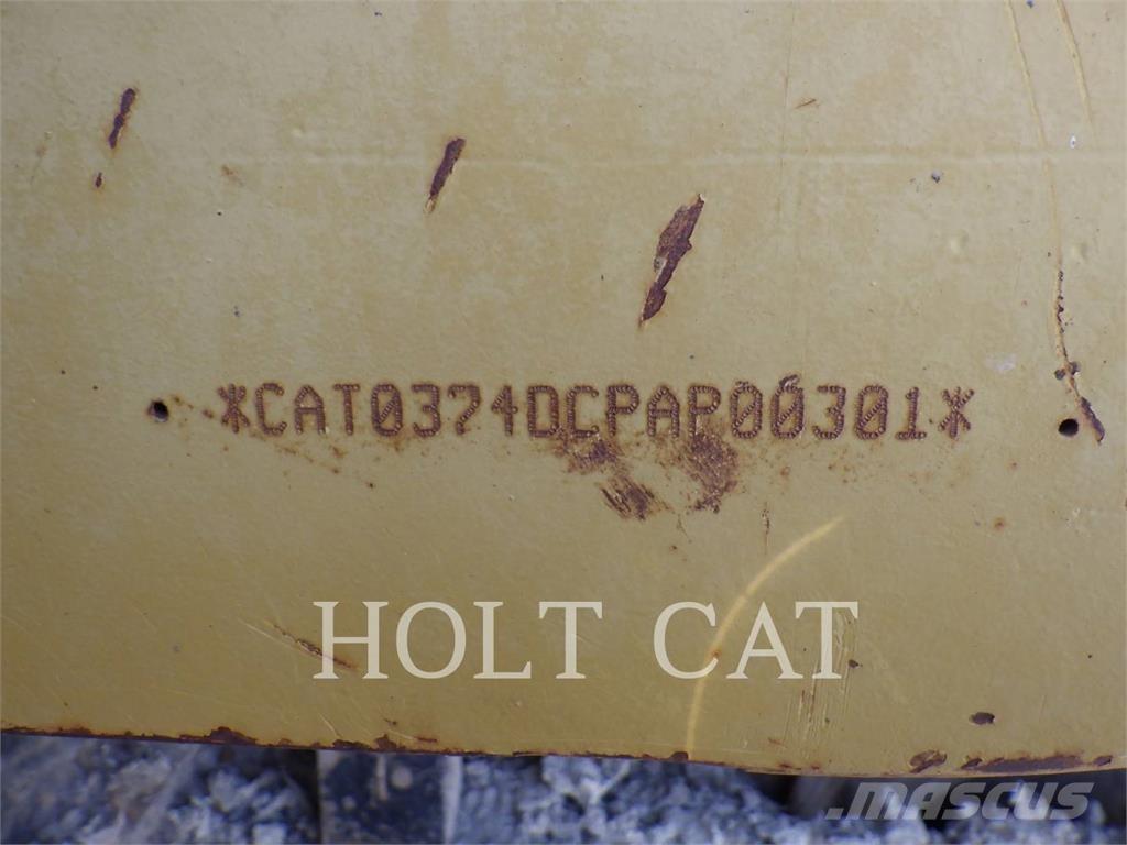 CAT 374DL Roomikekskavaatorid