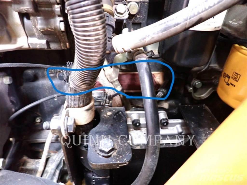 CAT 415F2 IL Ekskavaatorlaadurid