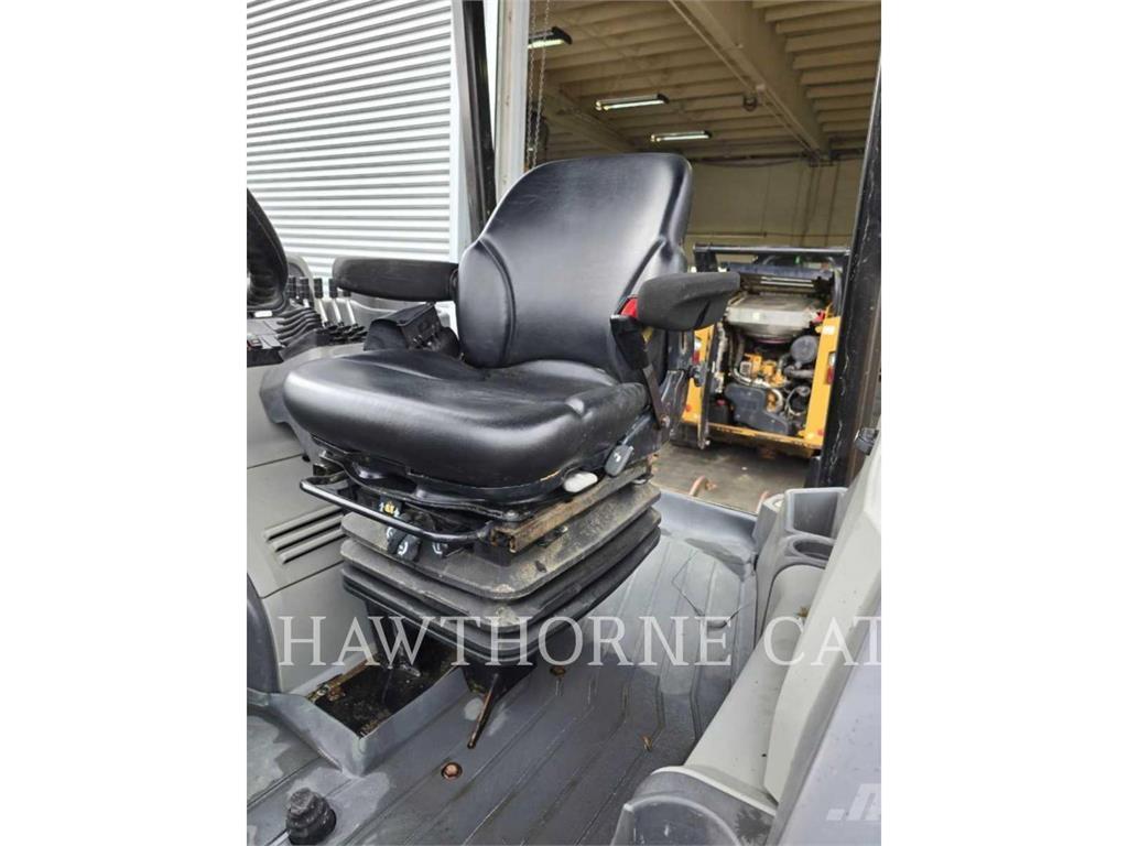 CAT 415F2 IL Ekskavaatorlaadurid