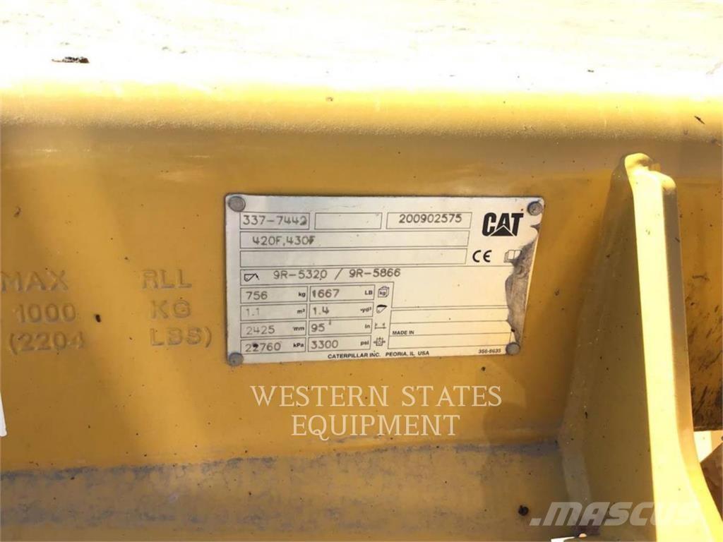 CAT 420 Ekskavaatorlaadurid