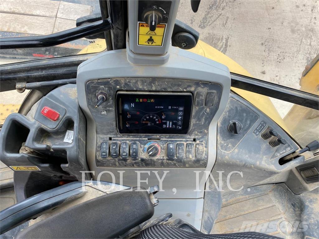 CAT 420-07XE Ekskavaatorlaadurid