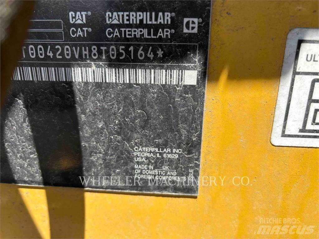 CAT 420 CF Ekskavaatorlaadurid