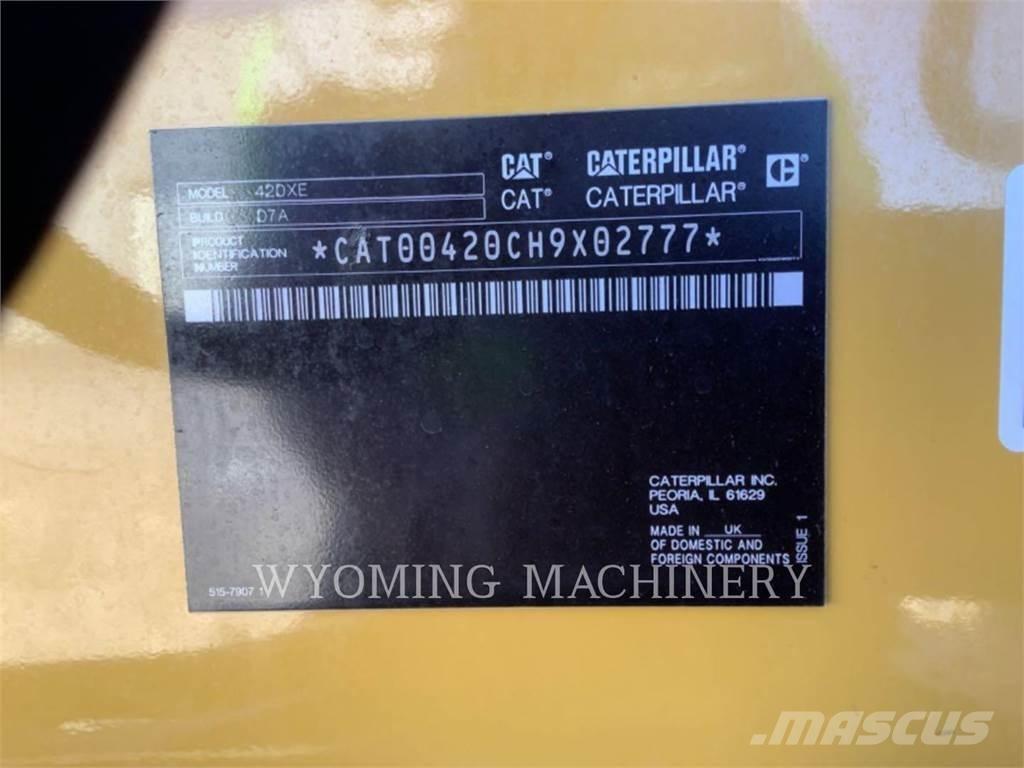 CAT 420 XE Ekskavaatorlaadurid