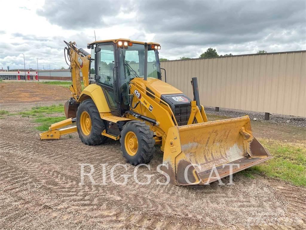 CAT 42007 Ekskavaatorlaadurid