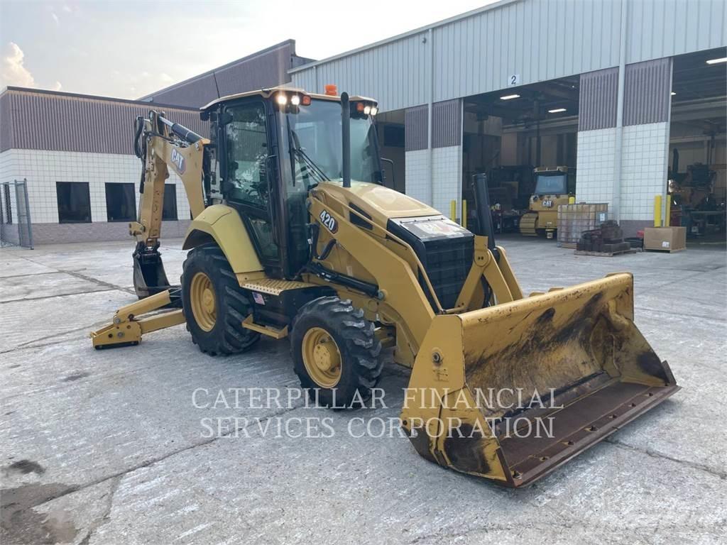 CAT 42007 Ekskavaatorlaadurid