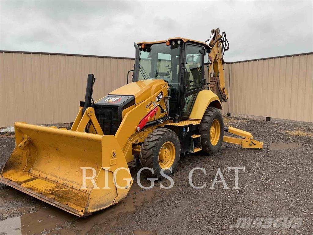 CAT 42007 Ekskavaatorlaadurid