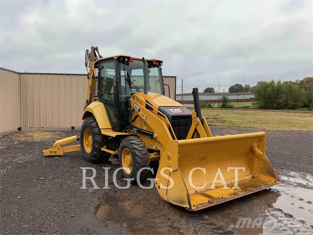 CAT 42007 Ekskavaatorlaadurid