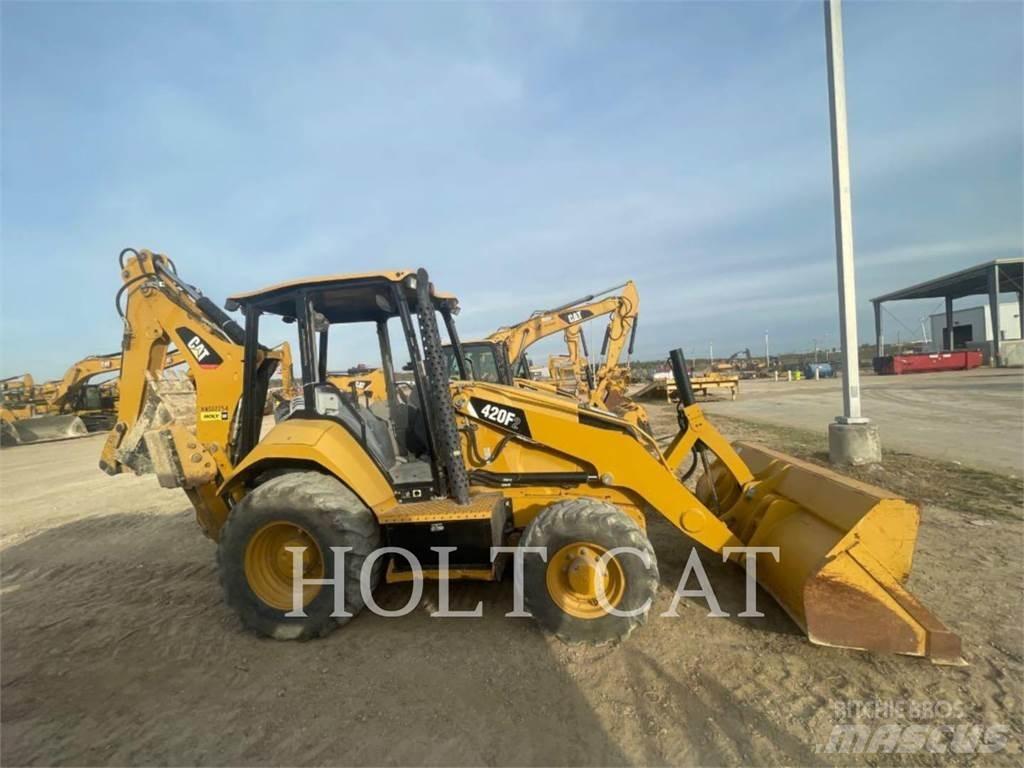 CAT 420F Ekskavaatorlaadurid