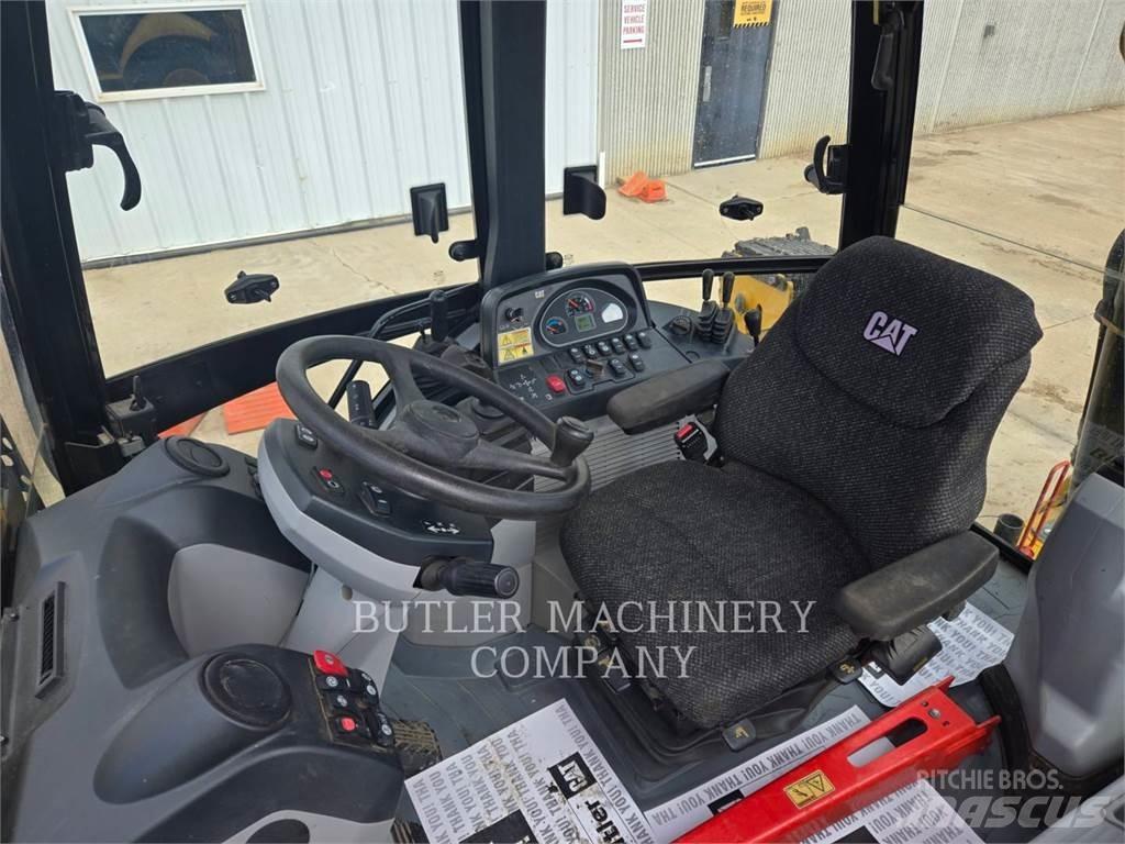 CAT 420F Ekskavaatorlaadurid