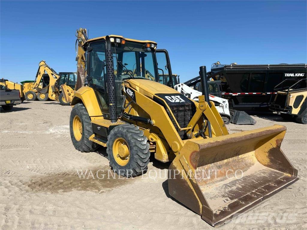 CAT 420F2 Ekskavaatorlaadurid
