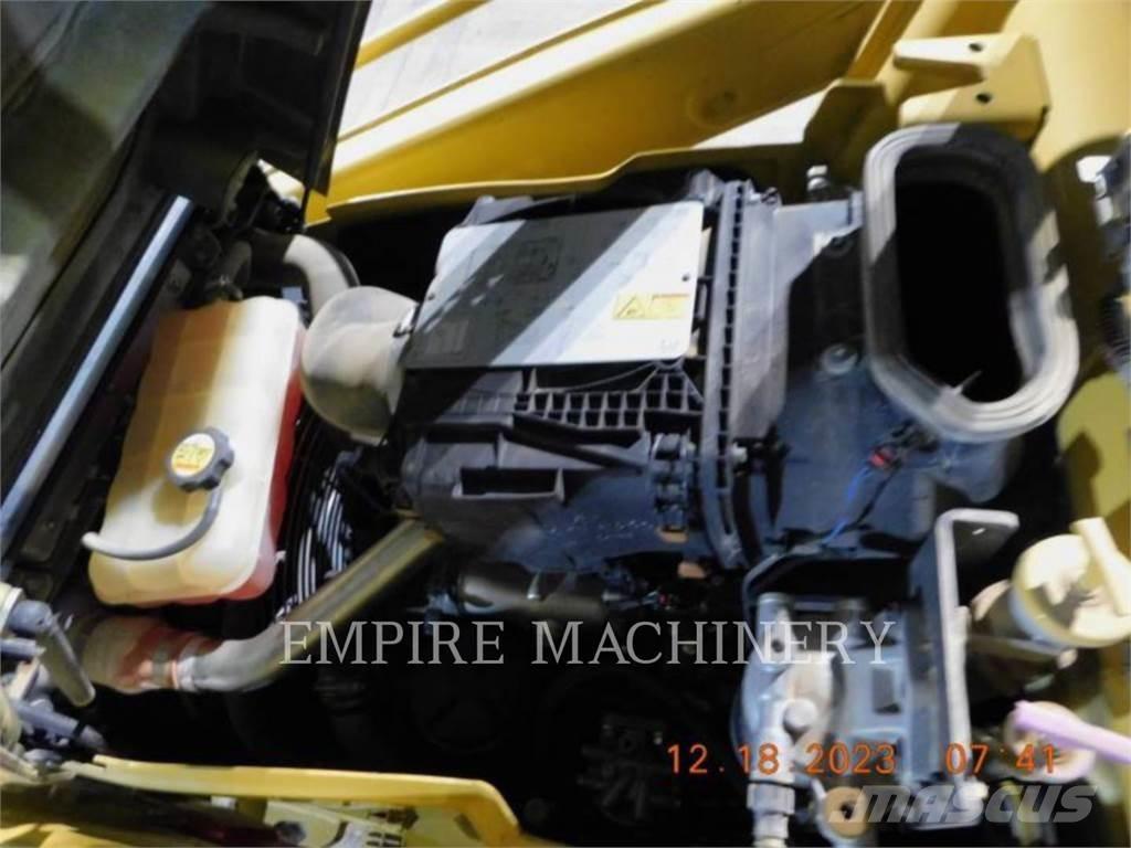 CAT 420F2 4EO Ekskavaatorlaadurid