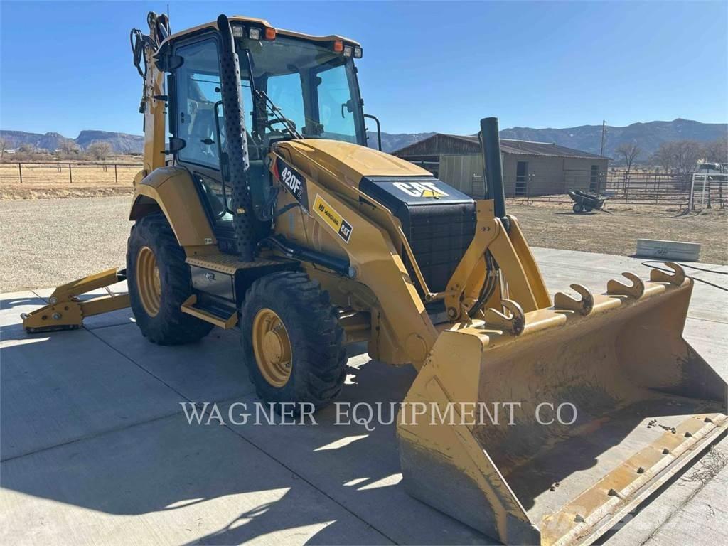 CAT 420F2 4WDE Ekskavaatorlaadurid