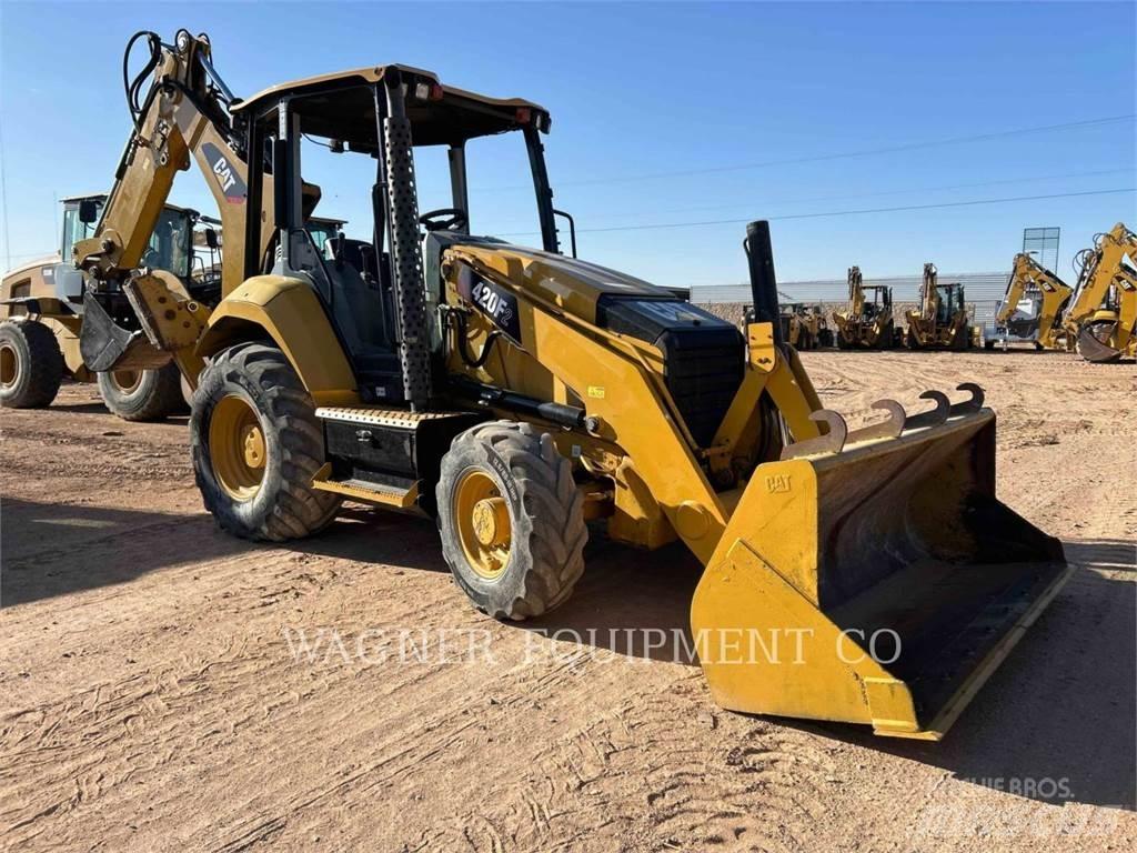 CAT 420F2 4WDE Ekskavaatorlaadurid