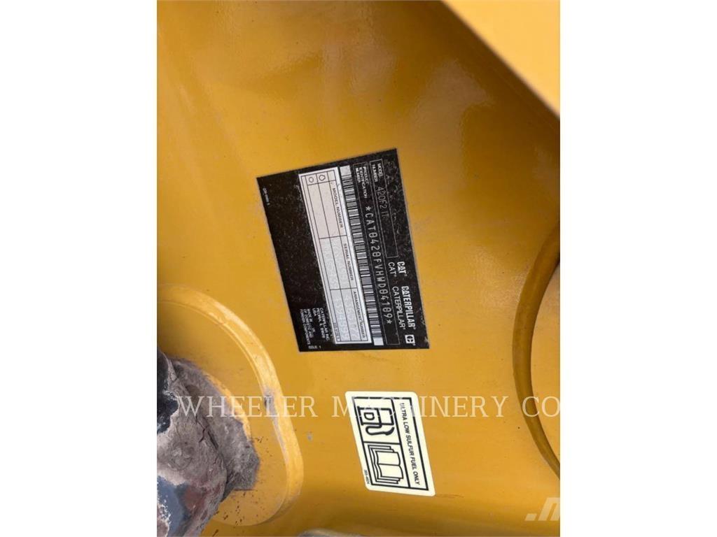CAT 420F2 ITCF Ekskavaatorlaadurid