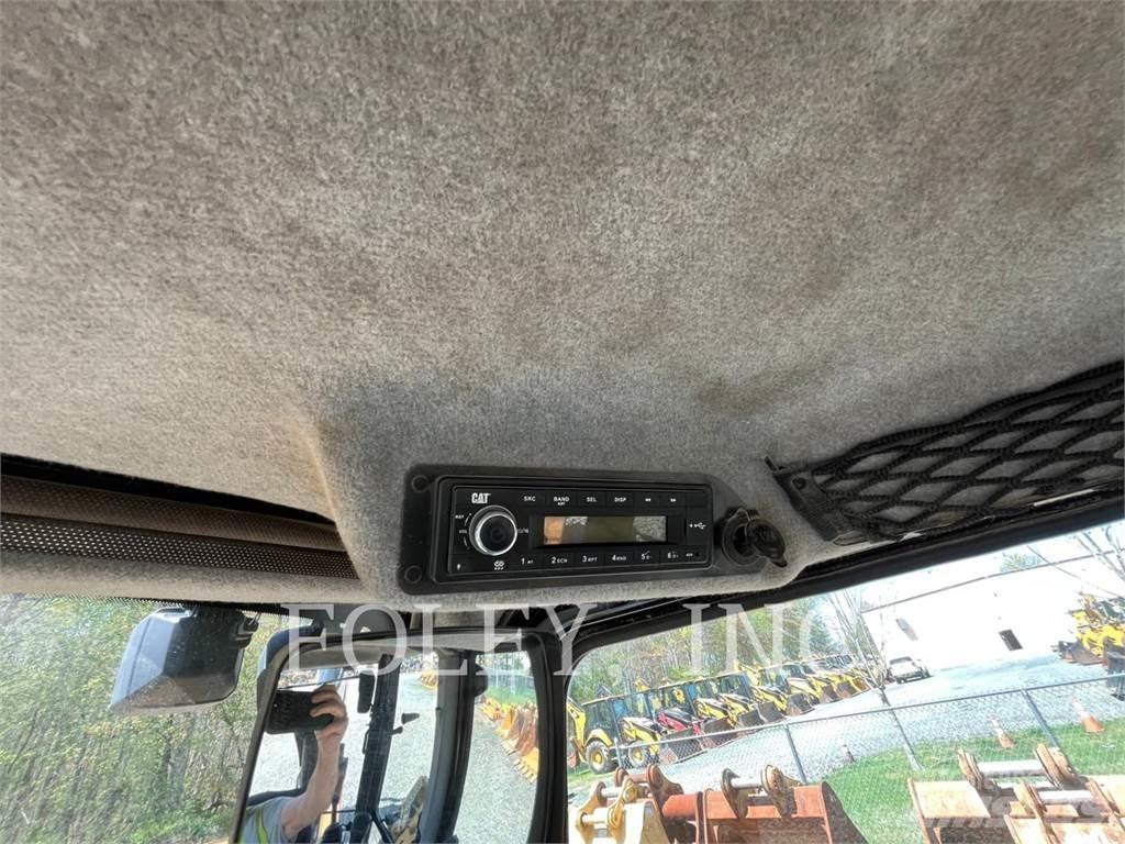 CAT 420F2IT Ekskavaatorlaadurid