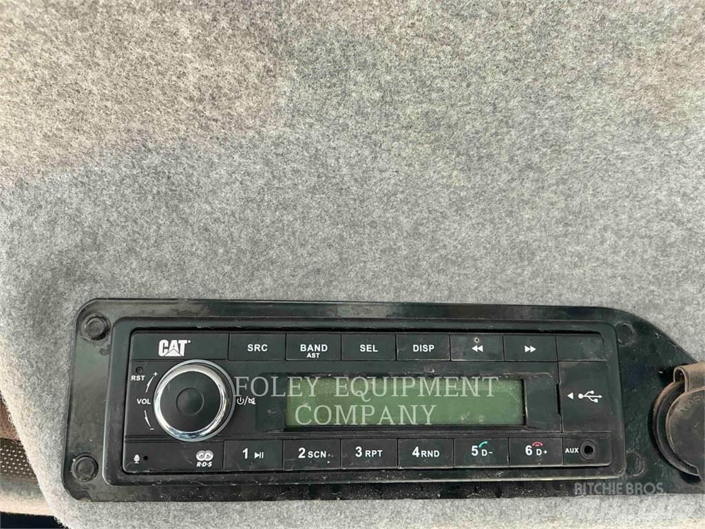 CAT 420XE-07IT Ekskavaatorlaadurid