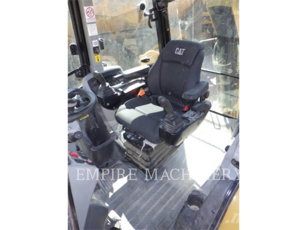 CAT 420XE4ECIP Ekskavaatorlaadurid
