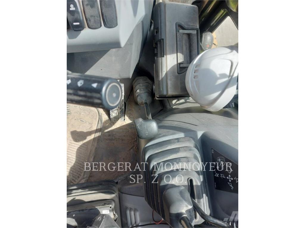 CAT 428 Ekskavaatorlaadurid