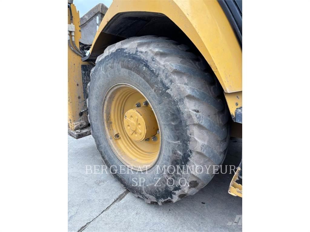 CAT 432 Ekskavaatorlaadurid