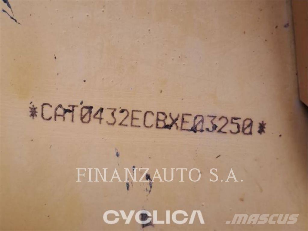 CAT 432F Ekskavaatorlaadurid