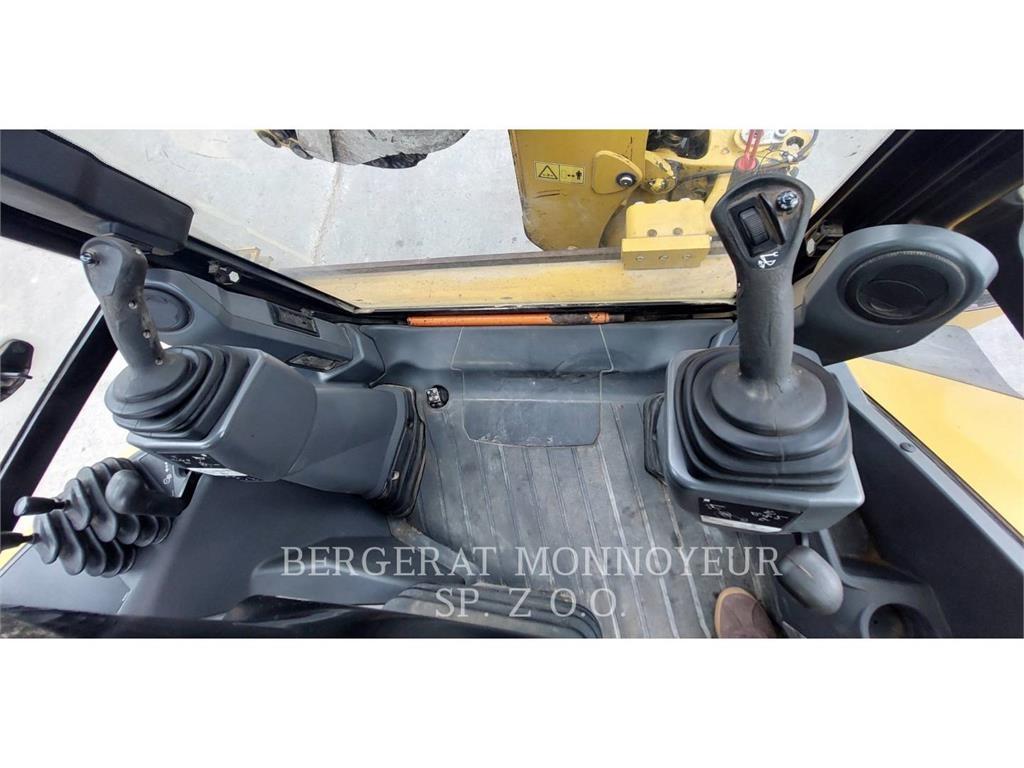 CAT 432F2 Ekskavaatorlaadurid