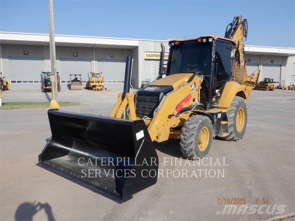 CAT 440-07 Ekskavaatorlaadurid