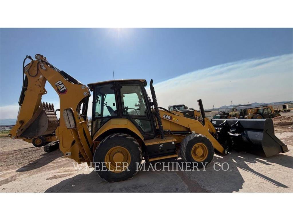 CAT 440 IT Ekskavaatorlaadurid