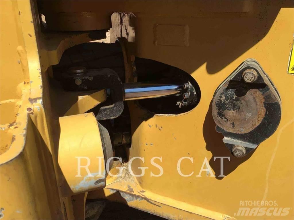 CAT 563C Langetustraktorid