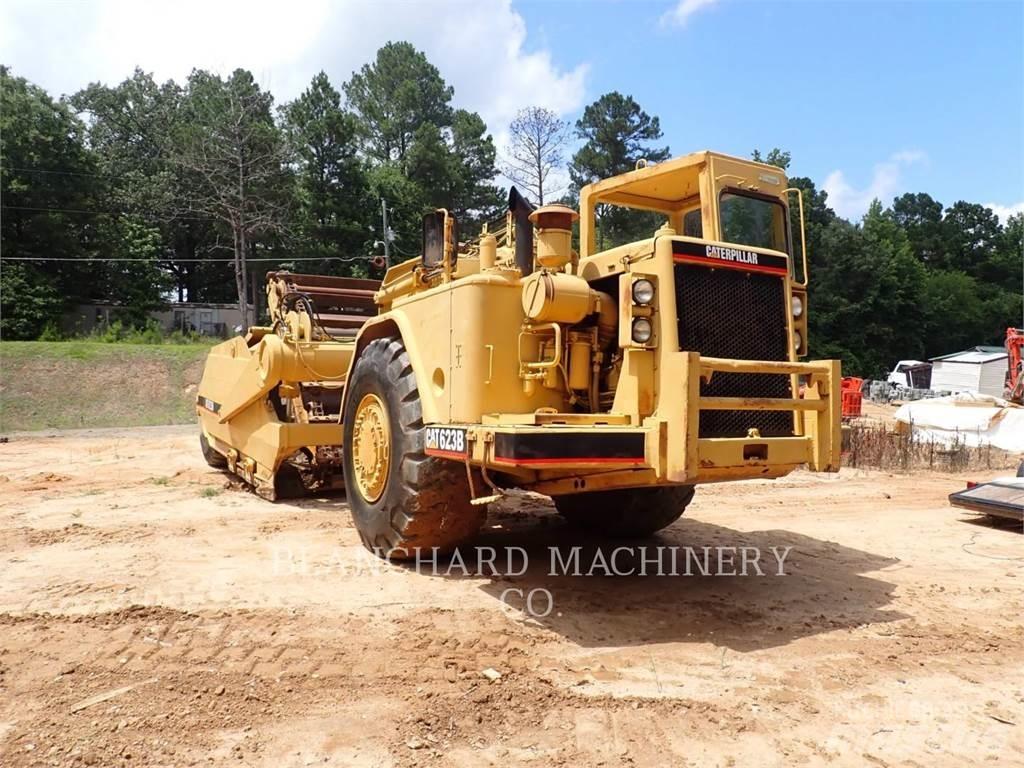 CAT 623B Kaabitsad